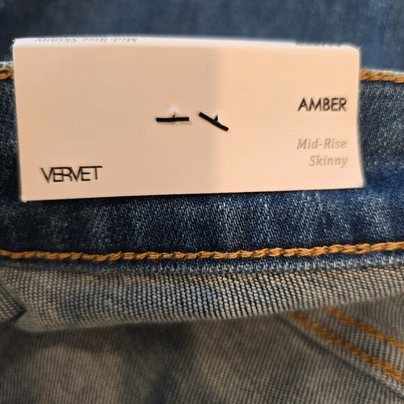 Vervet Jeans Women's Size 22 XXL Amber Mid Rise Skinny Distressed Raw Hem NWT - Picture 8 of 8